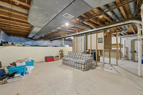 $425,000 | 1426 Trailwood Drive, Crystal Lake, IL 60014