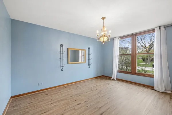 $425,000 | 1426 Trailwood Drive, Crystal Lake, IL 60014