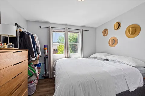 $2,300 | 70 Carroll Avenue, Unit 303, Newport, RI 02840