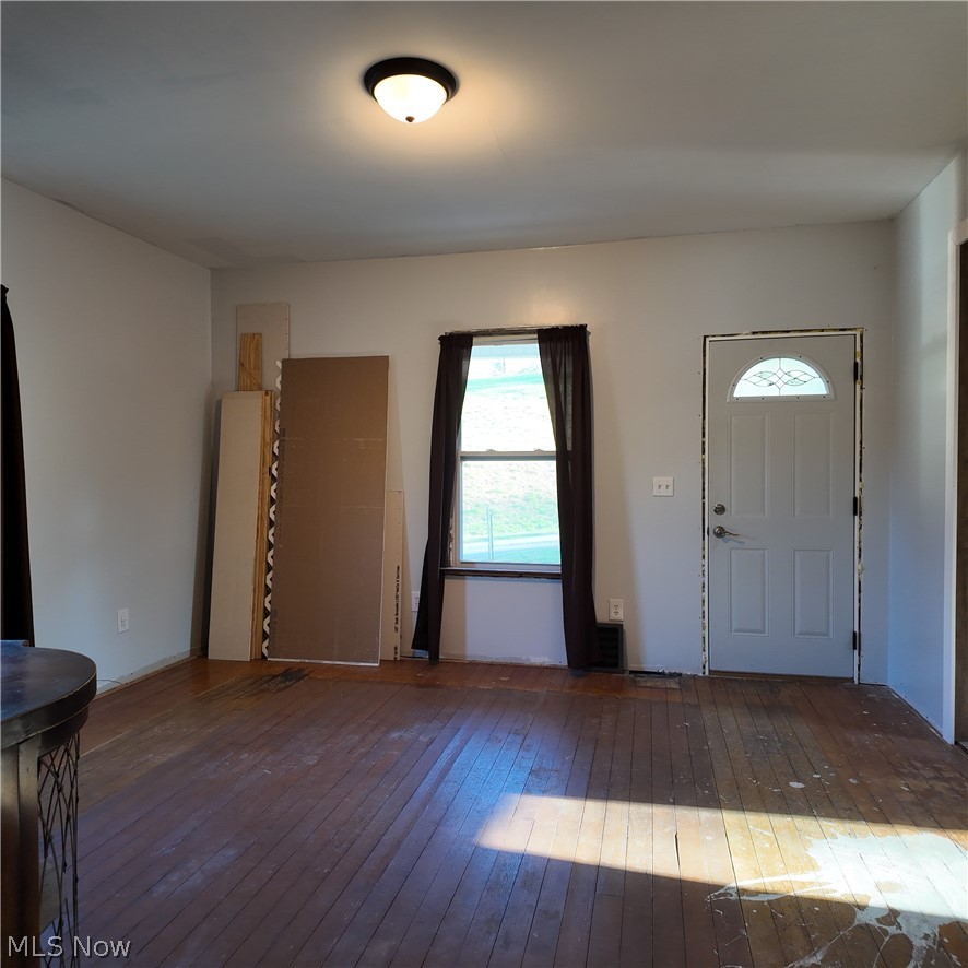 54059 Stop 32 Road Bridgeport, OH 43912 - Photo 8 of 21