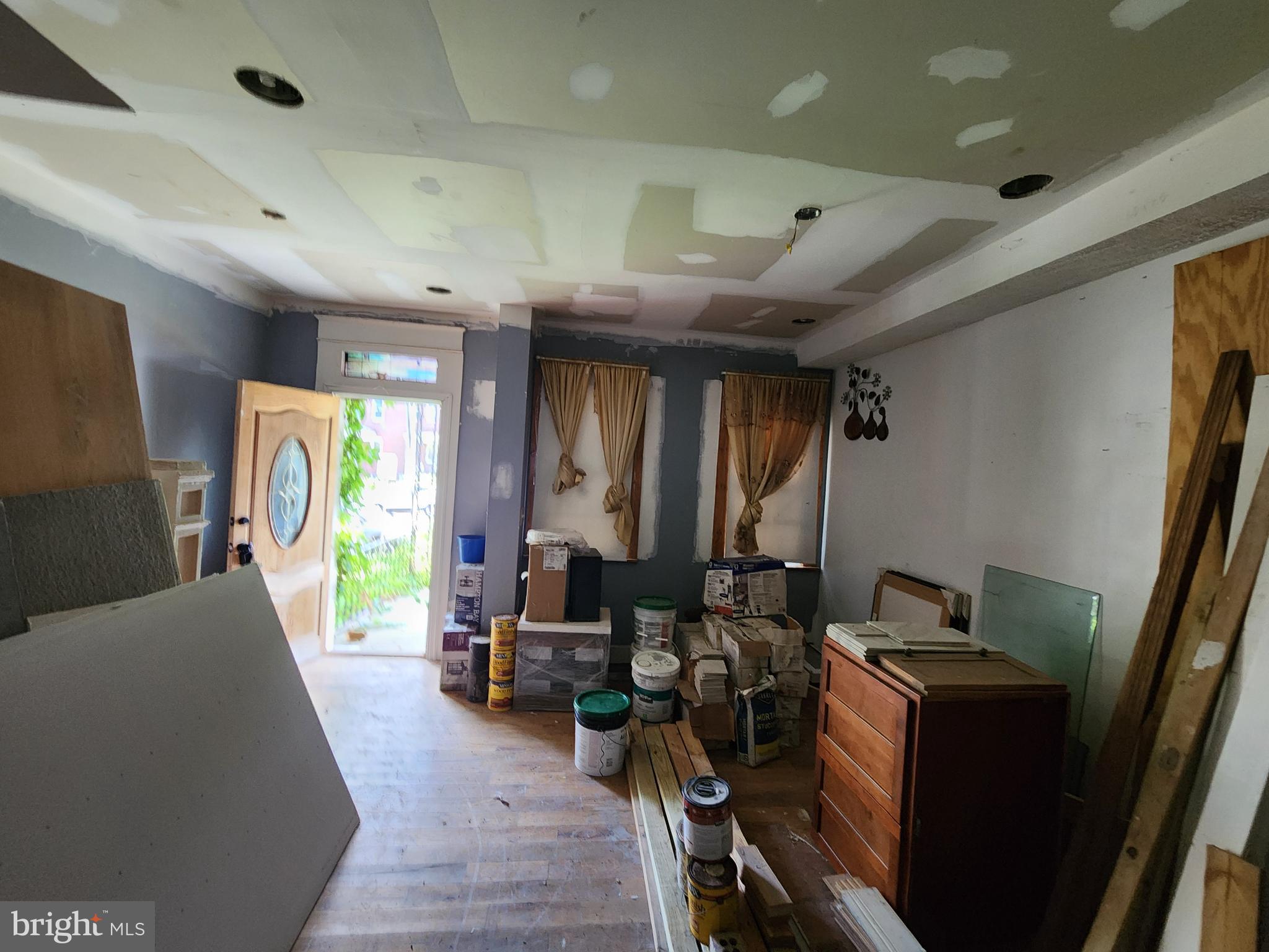 2745 Baker Street Baltimore, MD 21216 - Photo 5 of 22