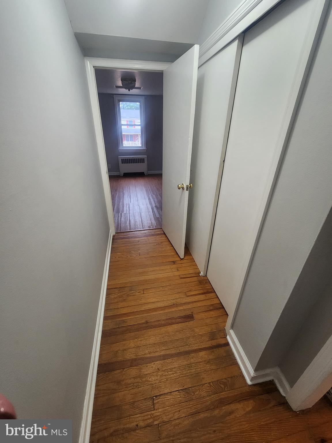 17 Malan Avenue Berlin, NJ 08009 - Photo 7 of 10 a view of entryway