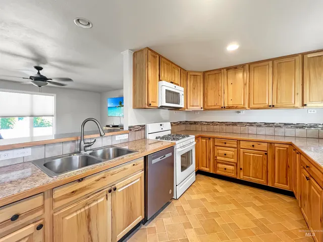 $315,000 | 1370 Southwest 11th Street, Ontario, OR 97914