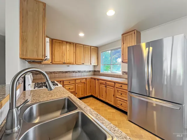 $315,000 | 1370 Southwest 11th Street, Ontario, OR 97914