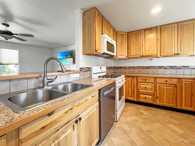 $315,000 | 1370 Southwest 11th Street, Ontario, OR 97914