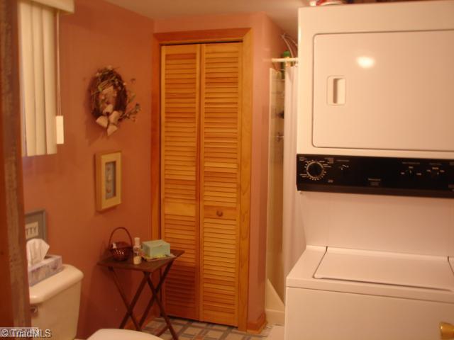 463 Betty Craven Road Denton, NC 27239 - Photo 5 of 16 Laundry Room. The laundry room and full bath on main level.