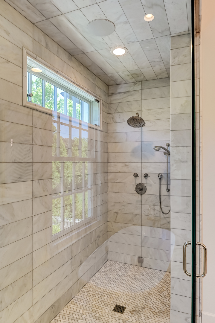 121 East 4th Street Hinsdale, IL 60521 - Photo 28 of 60