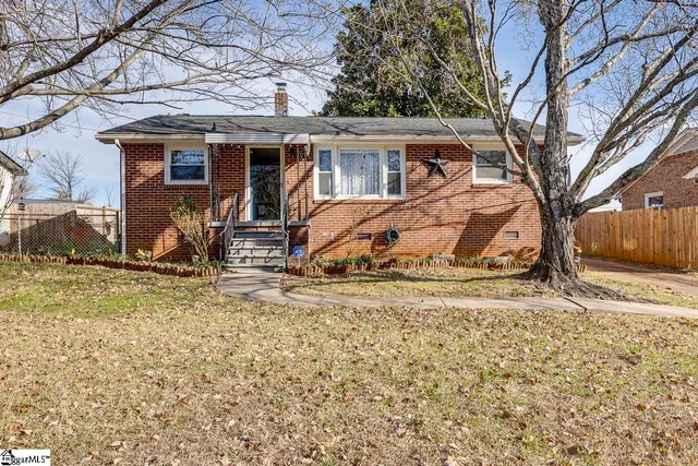 $214,900 | 108 Monaview Circle, Greenville, SC 29617