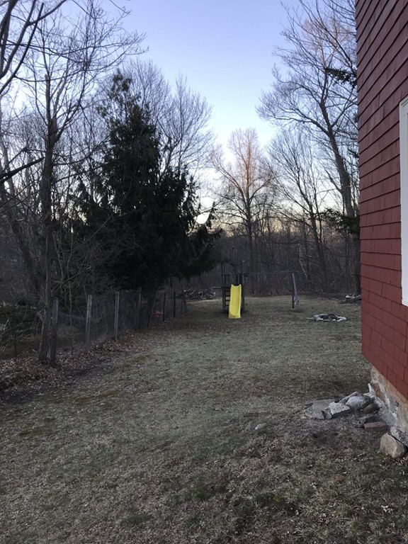 32 Kirby Street Marlborough, MA 01752 - Photo 5 of 18