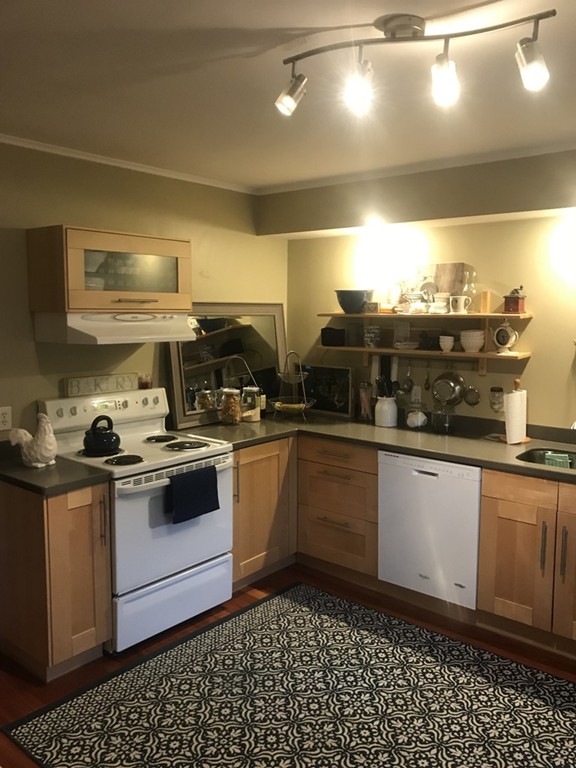 32 Kirby Street Marlborough, MA 01752 - Photo 7 of 18