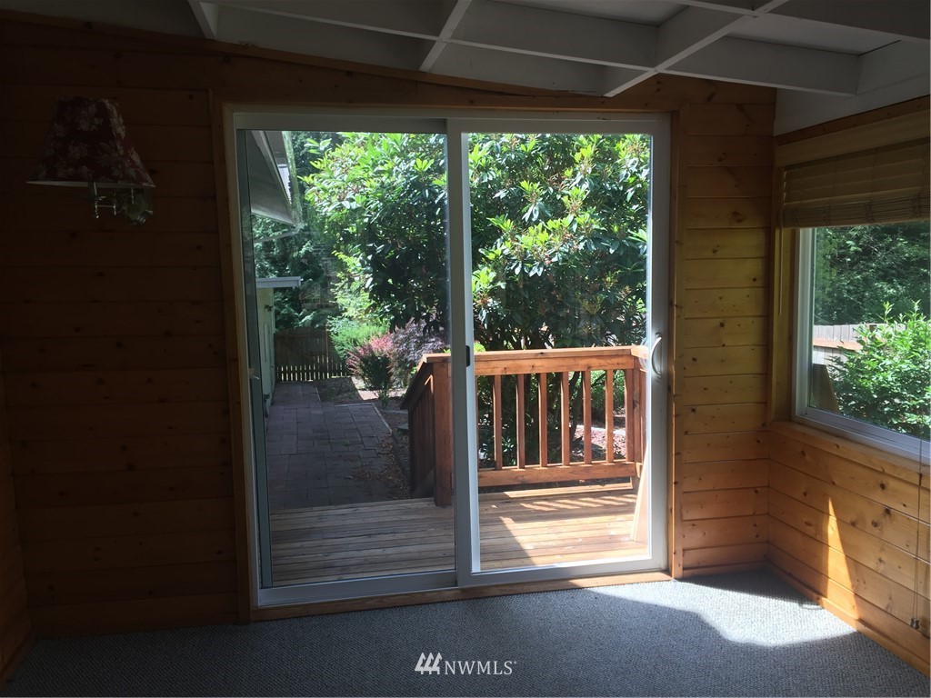 1809 Yew Street Road Bellingham, WA 98229 - Photo 14 of 24 Gallery Image 14