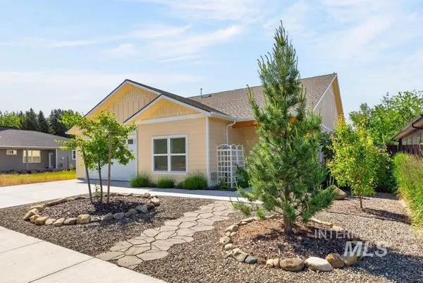 $650,000 | 2033 West View Drive, Moscow, ID 83843