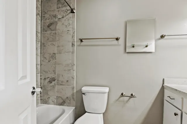 $2,195 | 2311 Tall Sail Drive, Unit 1106, Charleston, SC 29414