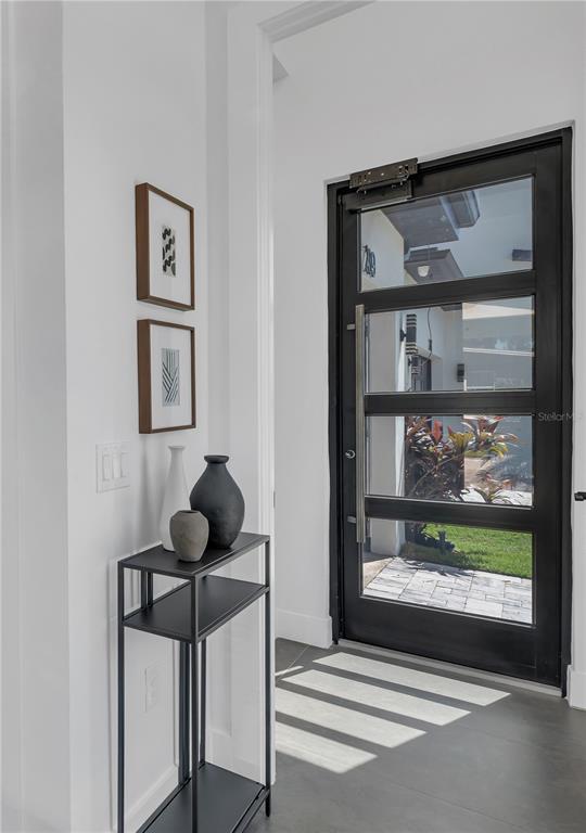 239 East Harding Street Orlando, FL 32806 - Photo 43 of 60 a room that has a bed and a window