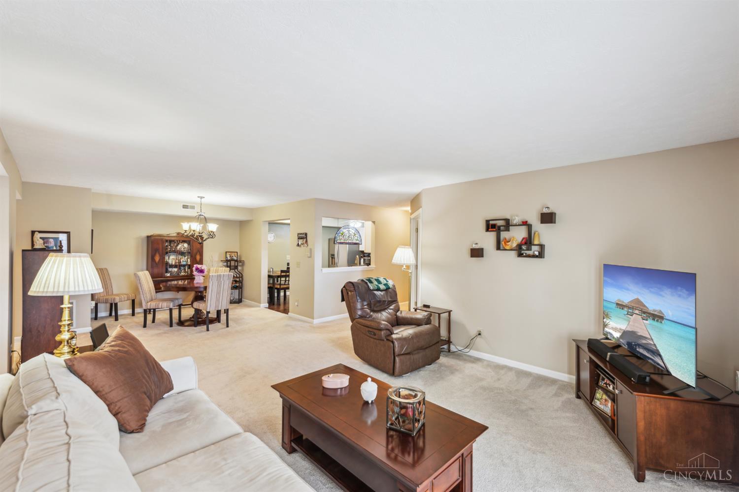 815 Neeb Road, Unit 2 Cincinnati, OH 45233 - Photo 4 of 36 Gallery Image 4