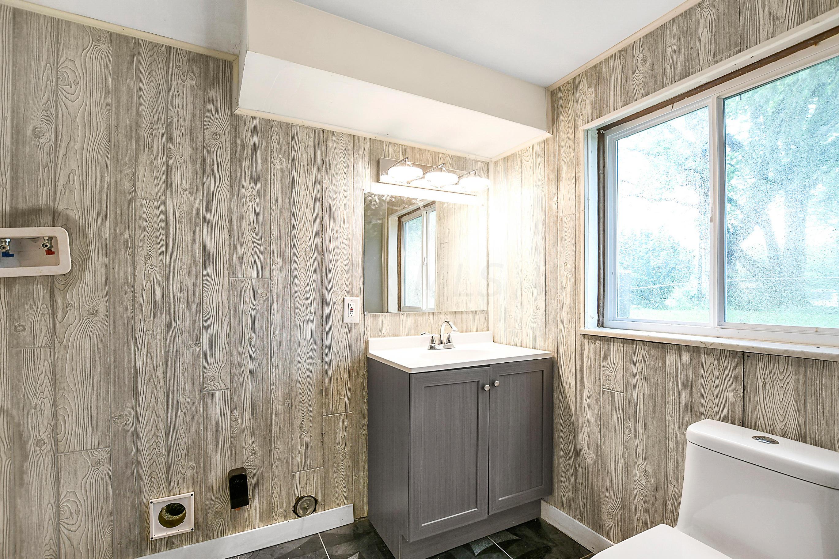 3888 Armada Road Columbus, OH 43232 - Photo 20 of 33 Gallery Image 20
