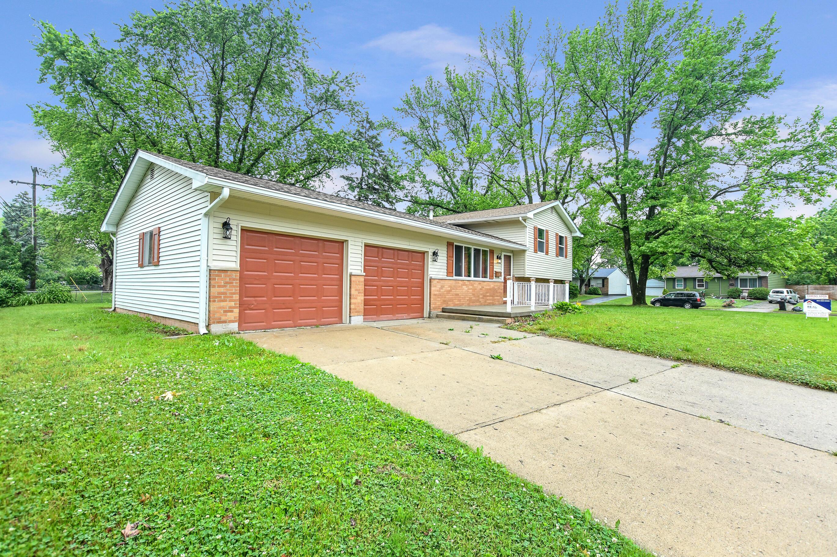 3888 Armada Road Columbus, OH 43232 - Photo 3 of 33 Gallery Image 3