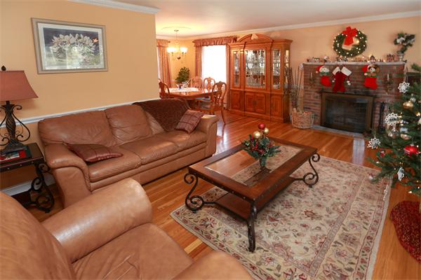 15 Andrews Road Topsfield, MA 01983 - Photo 3 of 17 Gallery Image 3