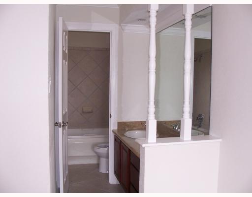 1025 South Bayou Road Kenner, LA 70065 - Photo 6 of 8 Gallery Image 6