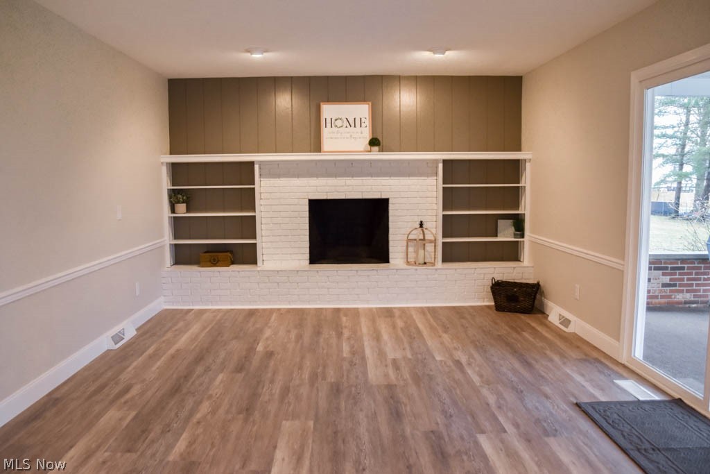 912 East Smith Road Medina, OH 44256 - Photo 12 of 29 Family room