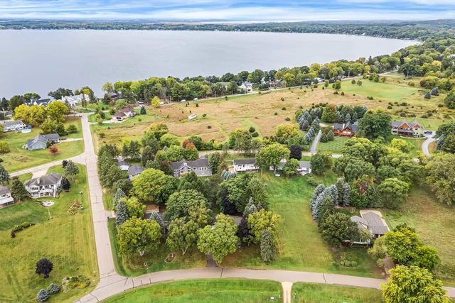 $889,000 | W3141 Bay Green Lake, Green Lake, WI 54941