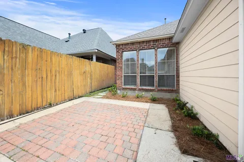 $280,000 | 9144 Oxford Pl Drive, Baton Rouge, LA 70809