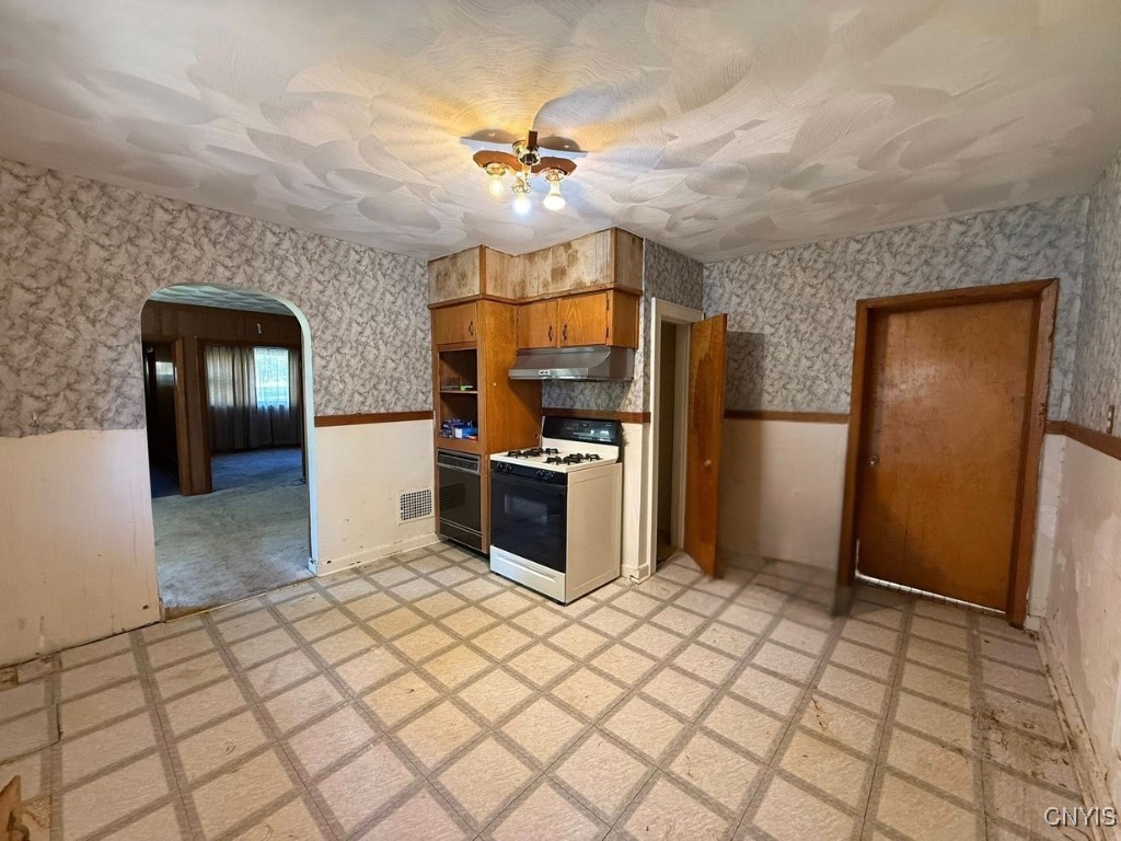 10418 Cosby Manor Road Deerfield, NY 13502 - Photo 7 of 25