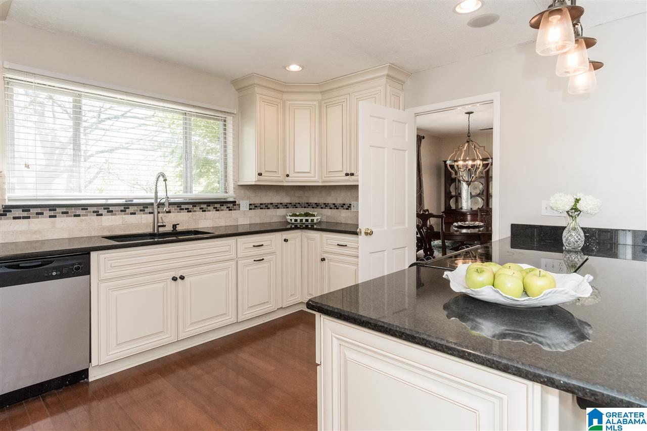 924 Wickford Road Birmingham, AL 35216 - Photo 14 of 50