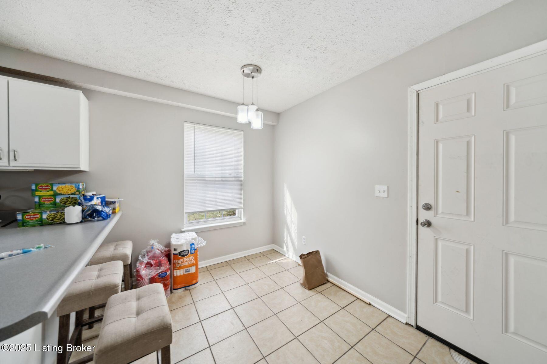 9600 Brooks Bend Road Louisville, KY 40258 - Photo 19 of 42 photo_online_018