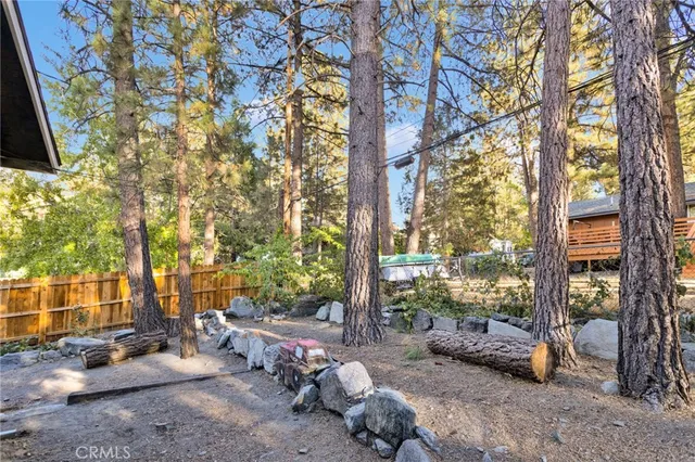 $450,000 | 5771 Heath Creek Drive, Wrightwood, CA 92397
