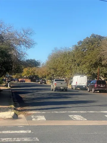 $300,000 | 5104 Summerset Trail, Austin, TX 78749