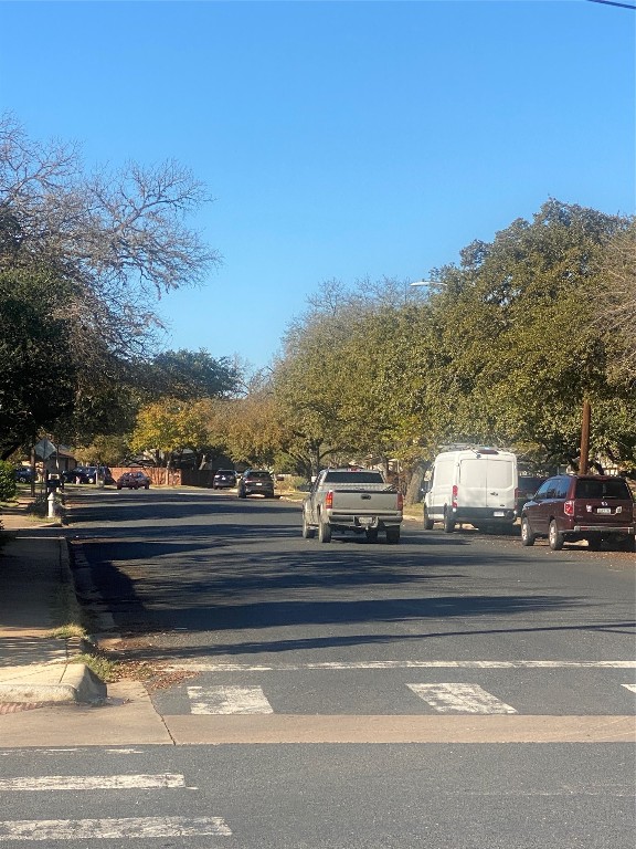 5104 Summerset Trail Austin, TX 78749 - Photo 8 of 9