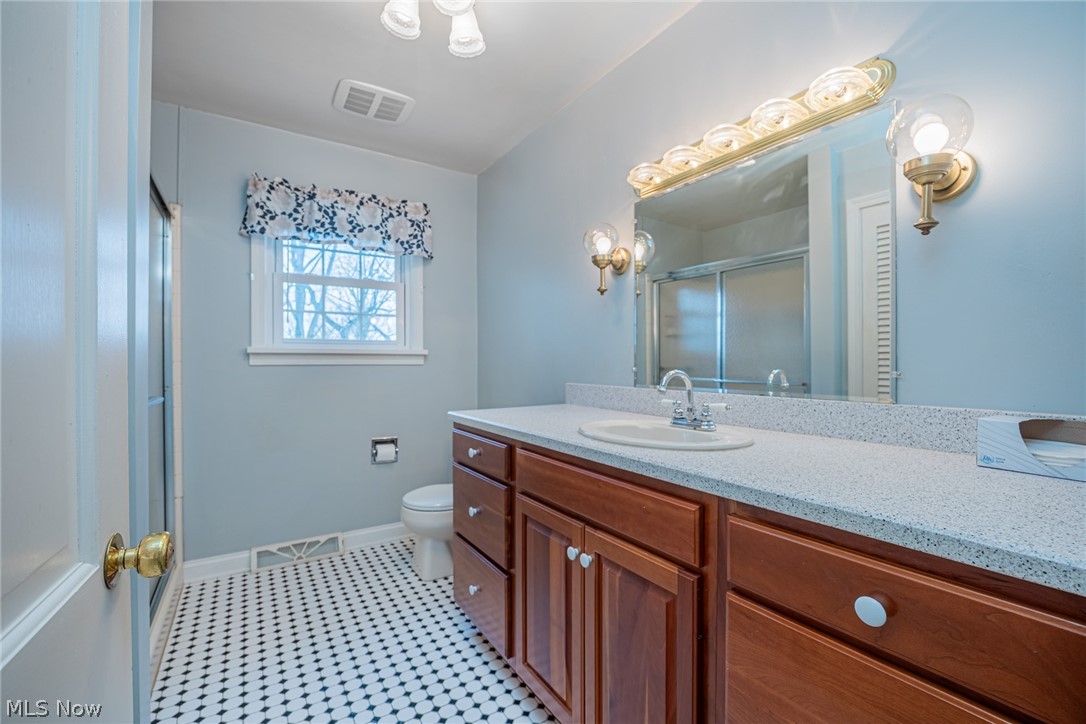 2175 Cambridge Road Coshocton, OH 43812 - Photo 22 of 43