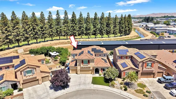 $790,000 | 17 West Polson Avenue, Clovis, CA 93612