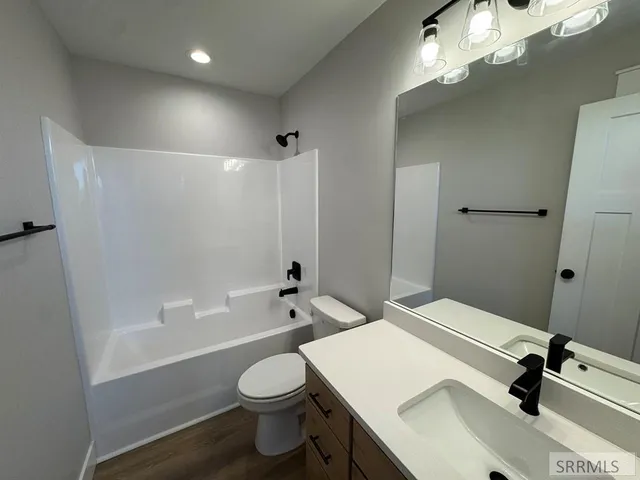 $500,000 | 4970 Pierce Avenue, Chubbuck, ID 83202