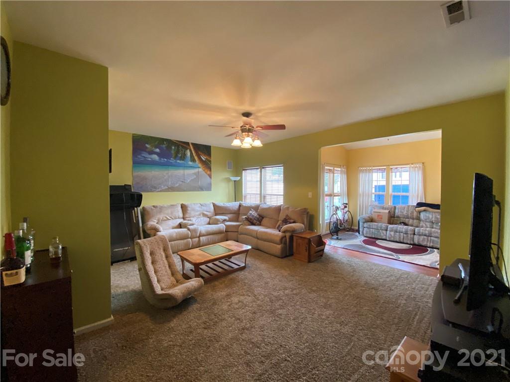 4870 Prosperity Ridge Road Charlotte, NC 28269 - Photo 15 of 37 Gallery Image 15