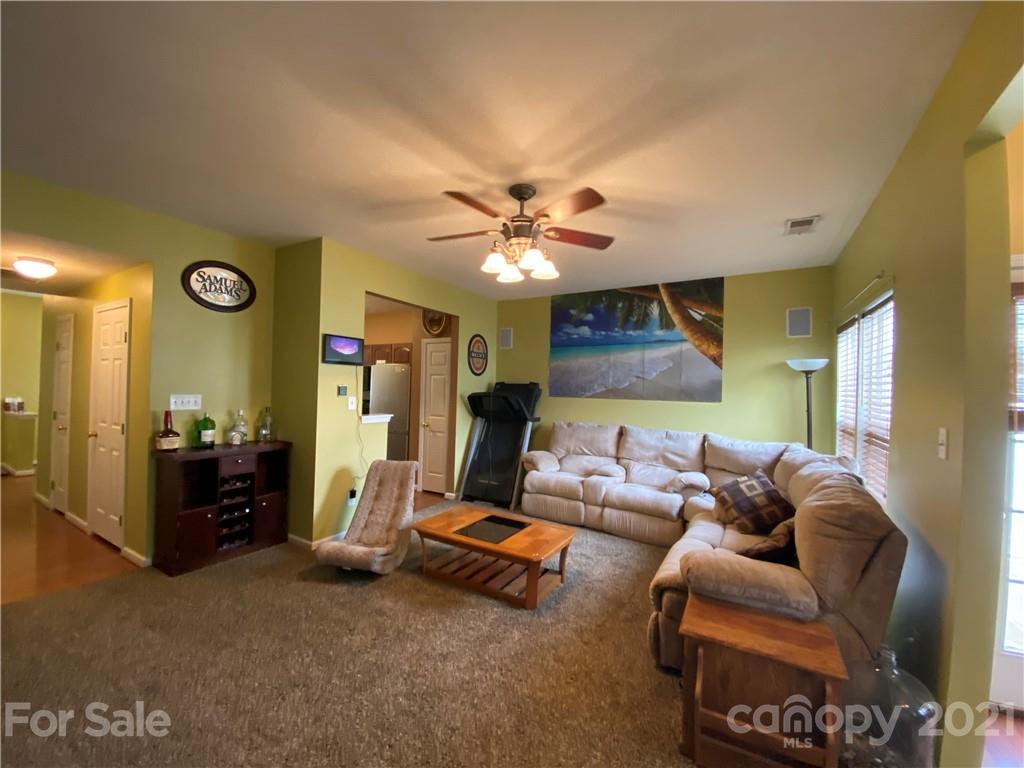 4870 Prosperity Ridge Road Charlotte, NC 28269 - Photo 16 of 37 Gallery Image 16