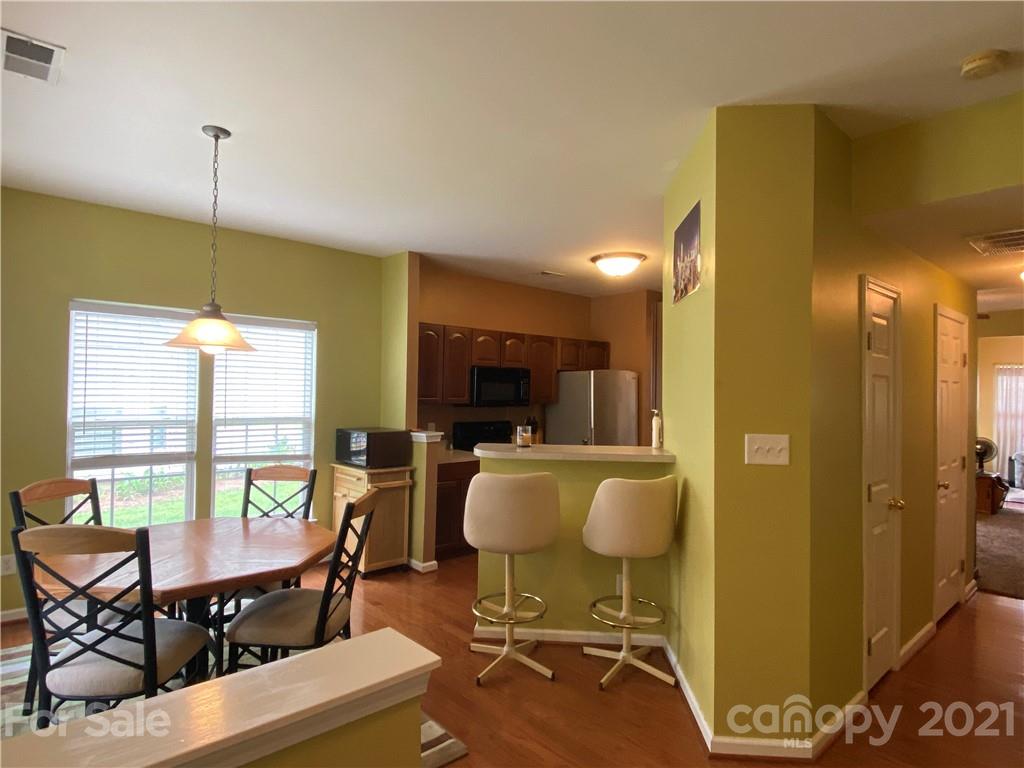 4870 Prosperity Ridge Road Charlotte, NC 28269 - Photo 4 of 37 Gallery Image 4