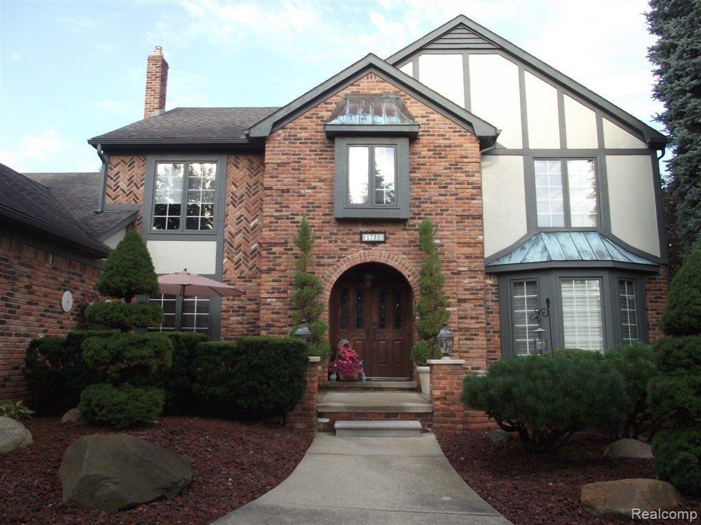 1730 White Water Drive Rochester, MI 48309 - Photo 1 of 20 1730 White Water 1.JPG