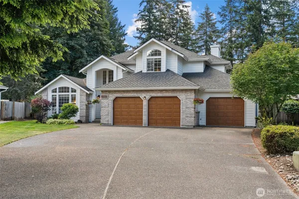 $879,000 | 22507 Southeast 261st Street, Maple Valley, WA 98038