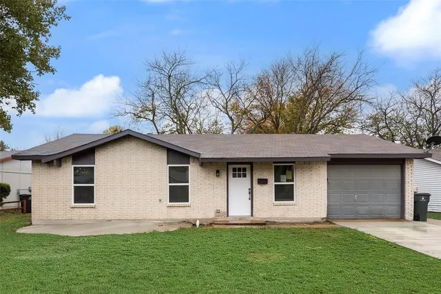 $2,200 | 3853 Commonwealth Drive, Garland, TX 75043