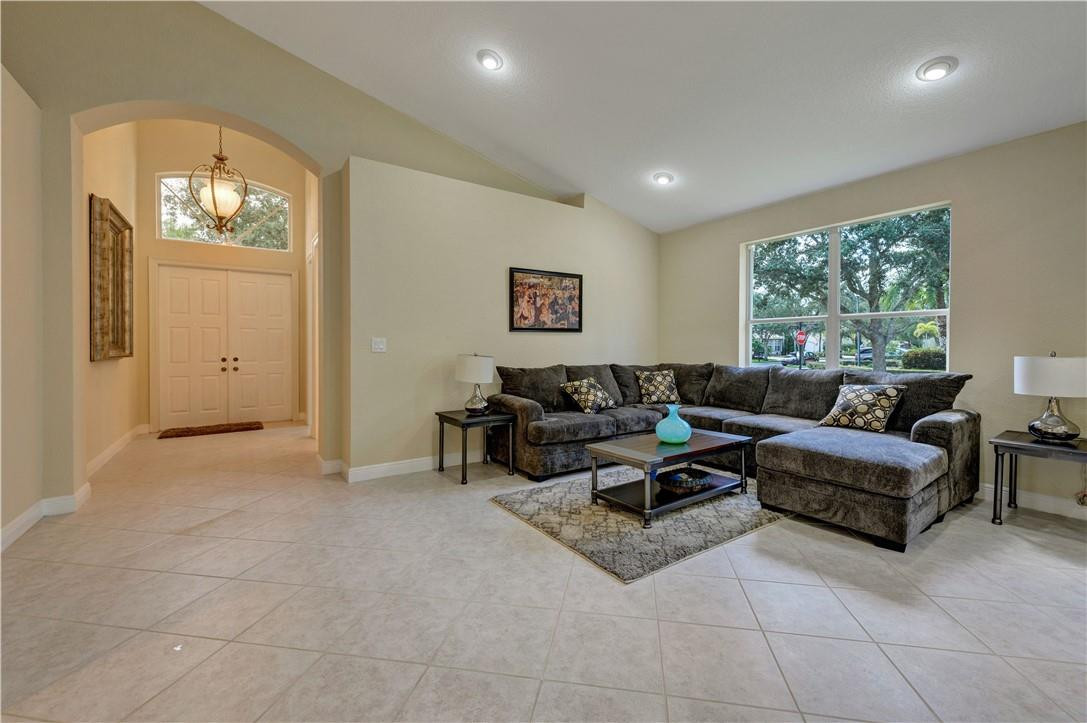 19091 2 River Lane Boca Raton, FL 33498 - Photo 15 of 40 Photo 15