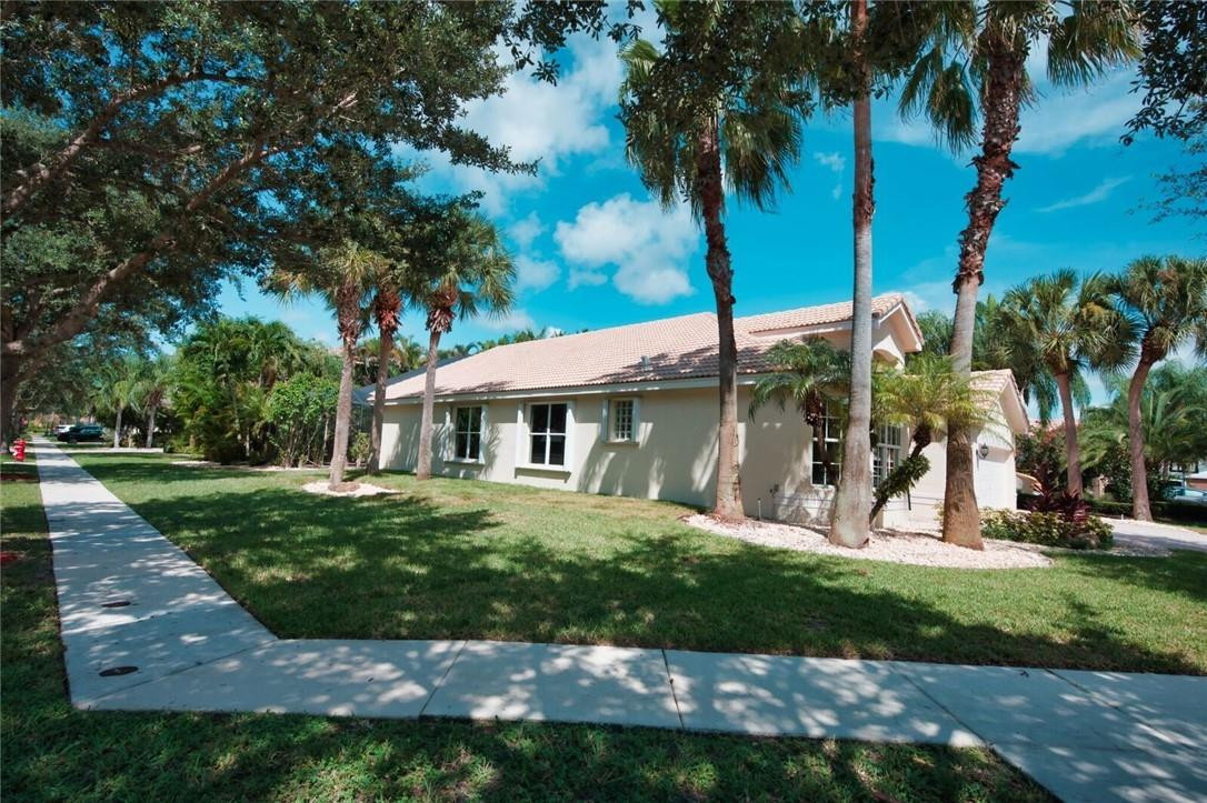 19091 2 River Lane Boca Raton, FL 33498 - Photo 30 of 40 Photo 30