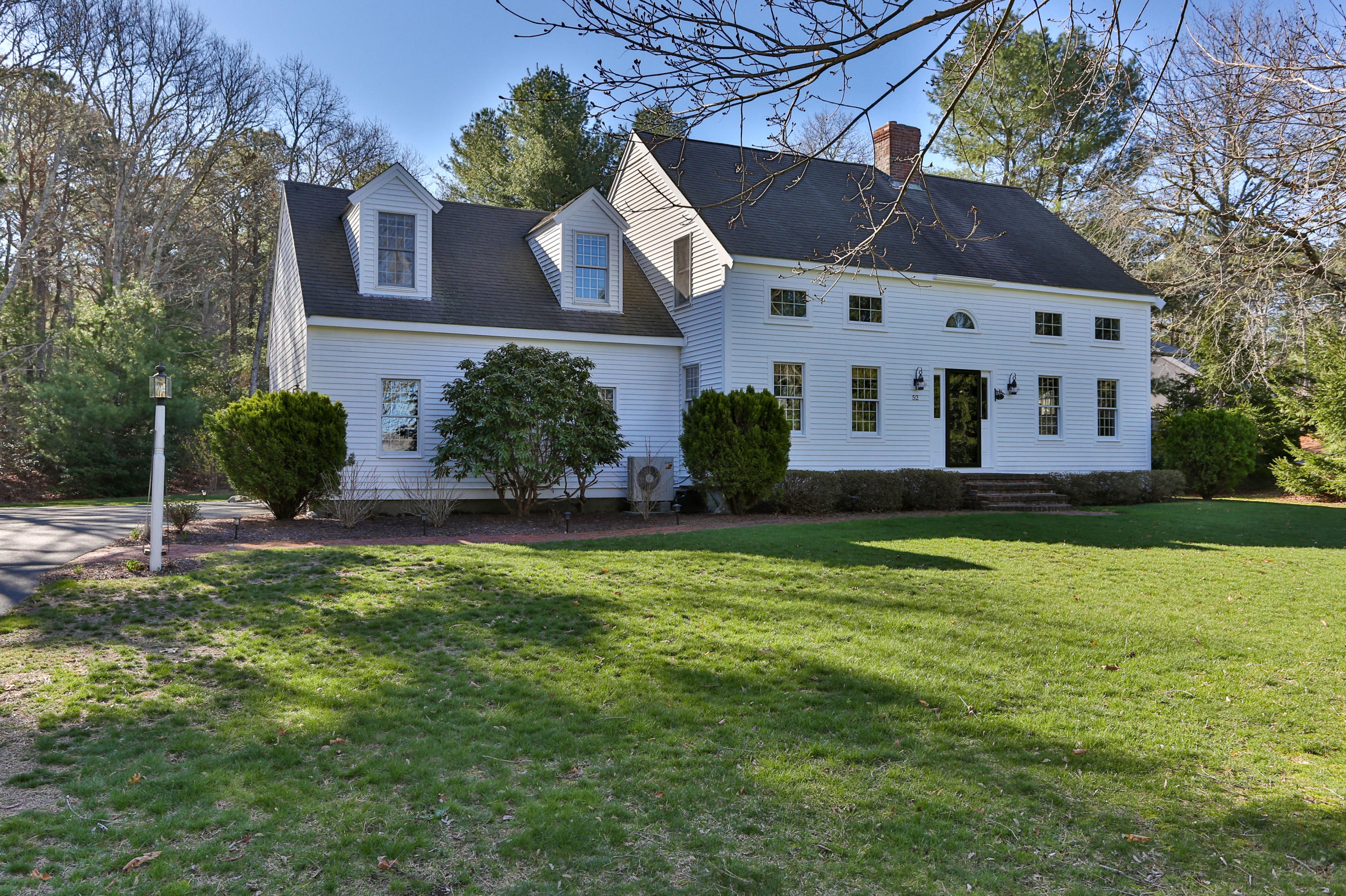 52 Great Hill Road Sandwich, MA 02563 - Photo 1 of 50 52GreLR-1