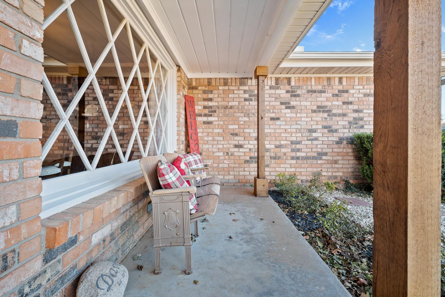 2527 69th Street Lubbock, TX 79413 - Photo 3 of 28 Photo 3