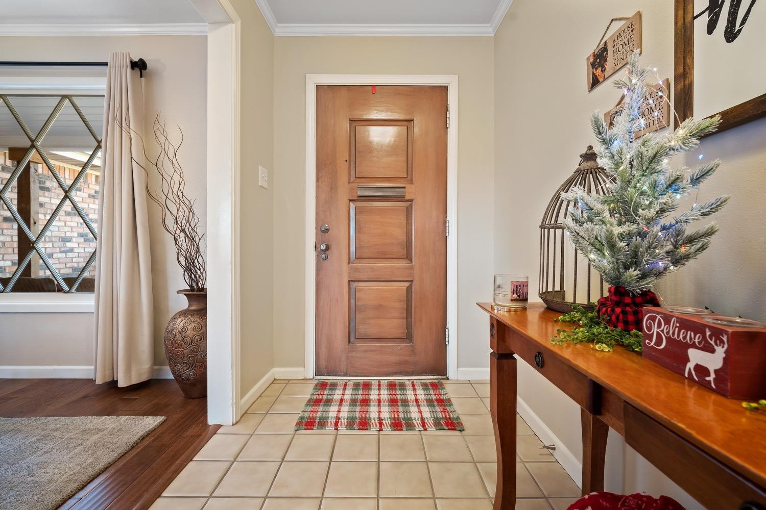 2527 69th Street Lubbock, TX 79413 - Photo 4 of 28 Photo 4