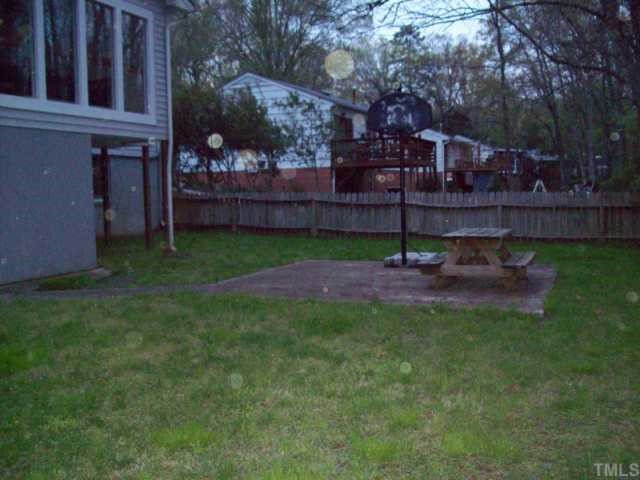 425 Ridgefield Road Chapel Hill, NC 27517 - Photo 5 of 7 Gallery Image 5