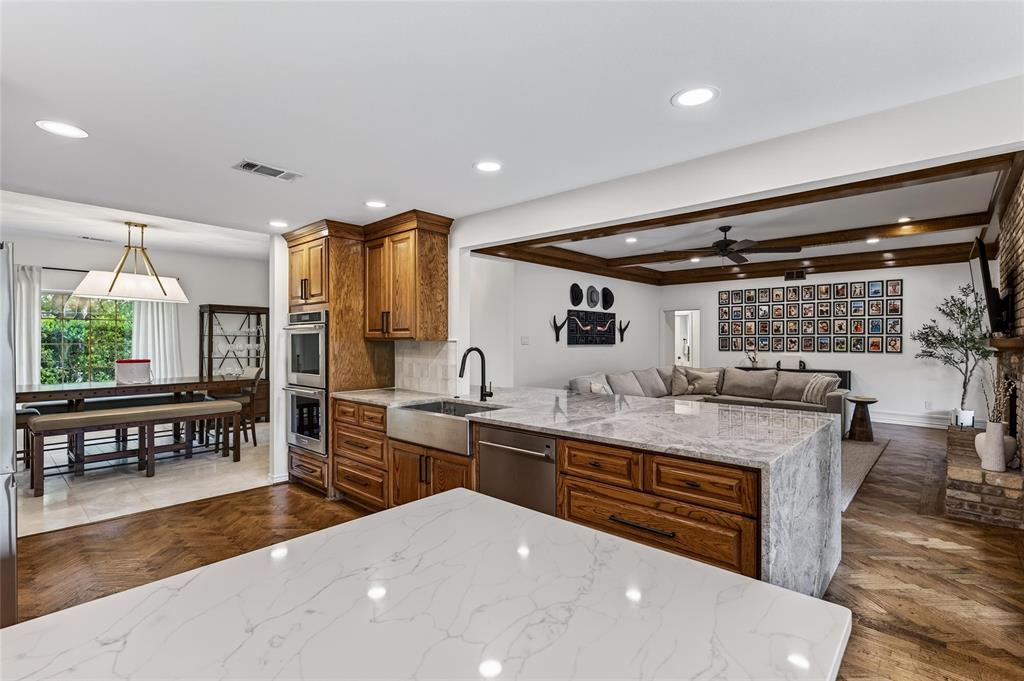 7108 Hunters Ridge Drive Dallas, TX 75248 - Photo 16 of 40