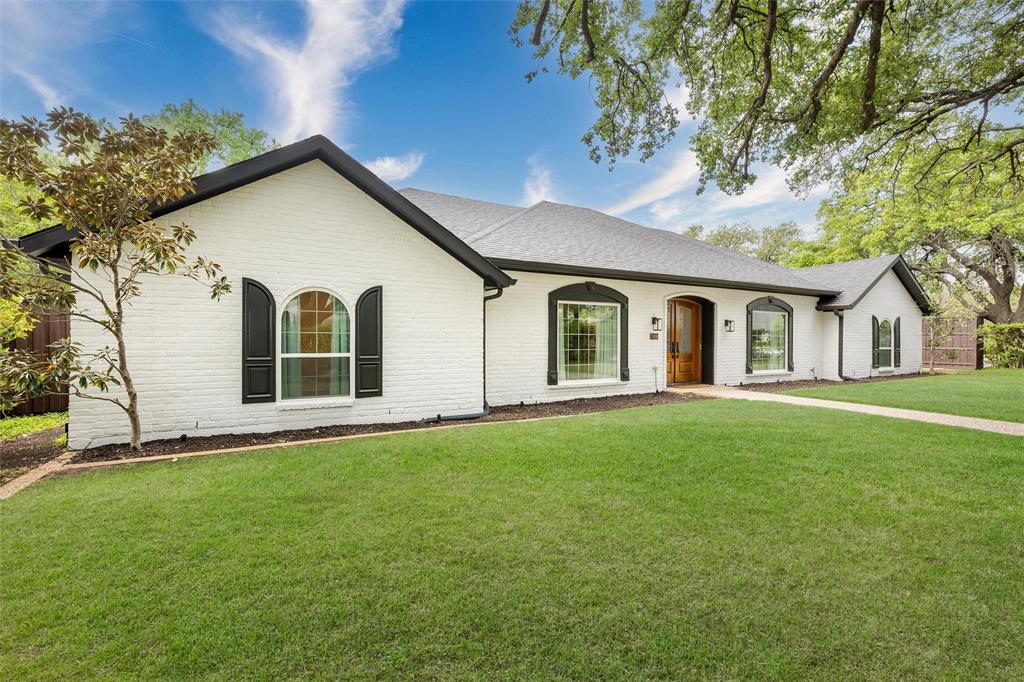 7108 Hunters Ridge Drive Dallas, TX 75248 - Photo 2 of 40