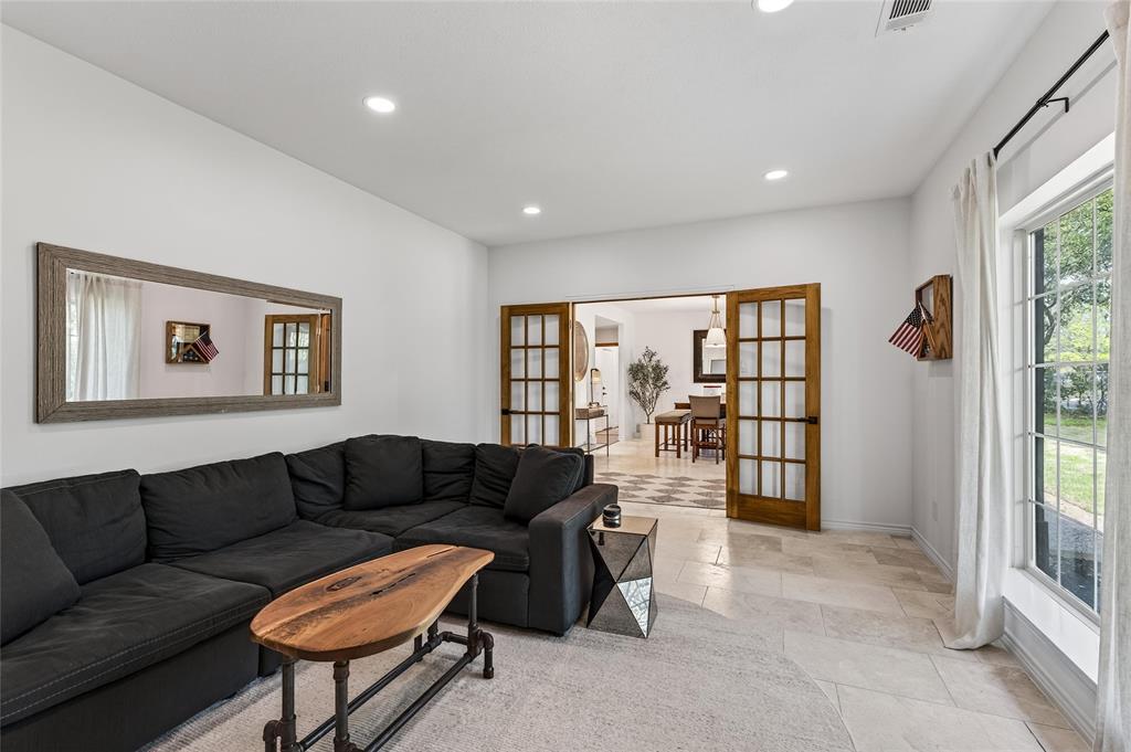 7108 Hunters Ridge Drive Dallas, TX 75248 - Photo 9 of 40